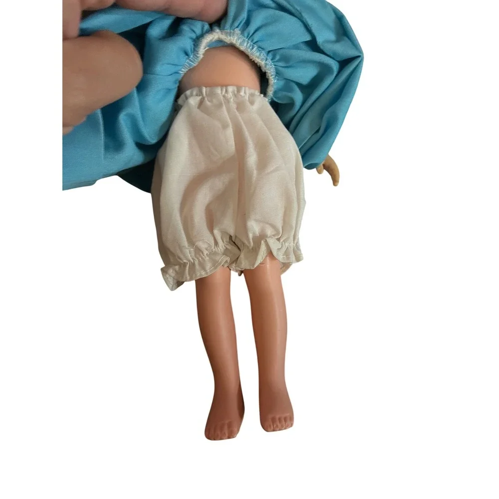 Vintage 1976 Stanbee Alice in Wonderland Doll Blue Dress‎ White Apron 11 inch